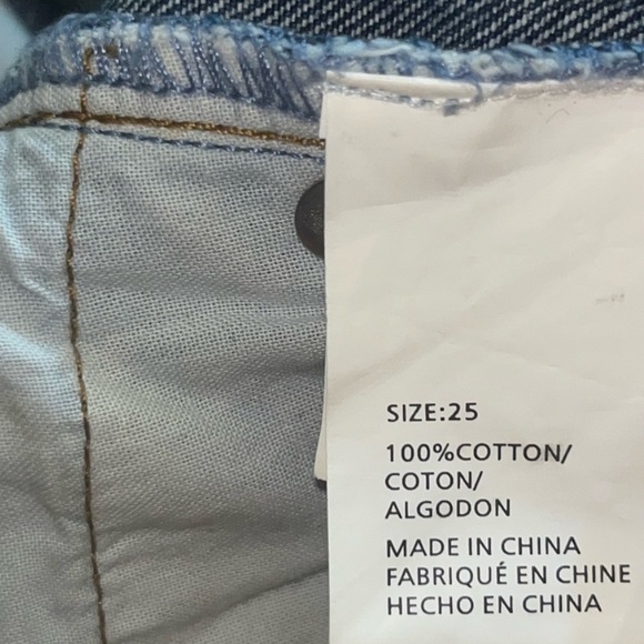 O'Neill Angus Distressed Jean Shorts 100% Cotton - Color : Drifter Size 25 - Picture 6 of 7